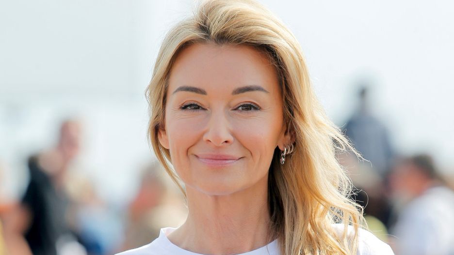 Gwiazdy pokazują, jakie jeansy będziemy nosić jesienią 2023 