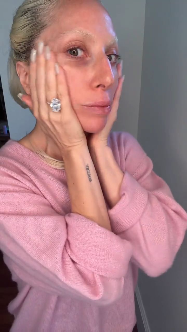 Lady Gaga pokazała, jak robi makijaż