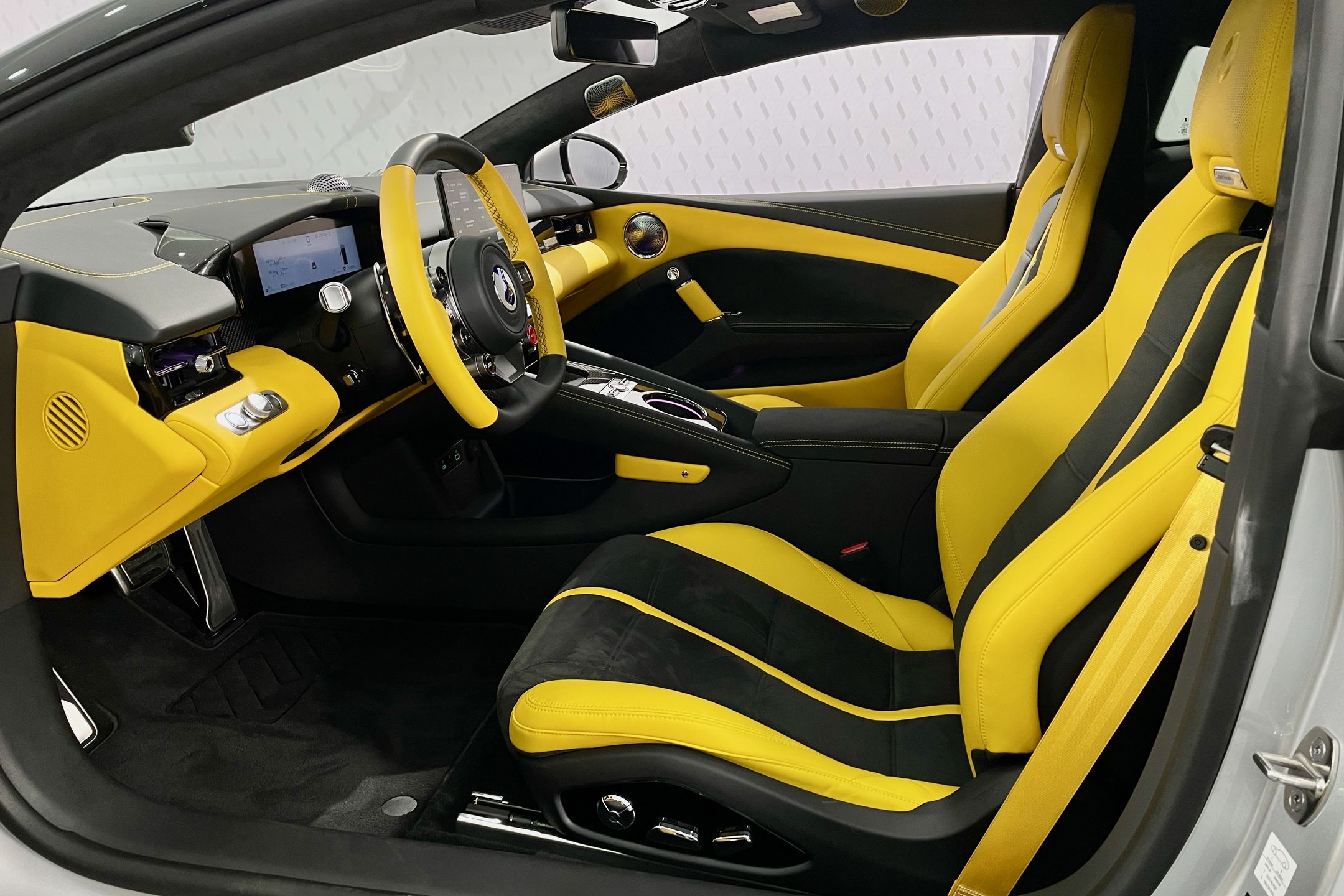 Denza Z Racing