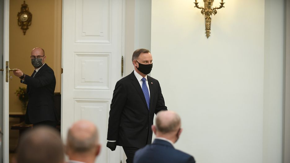 Warszawa, 05.05.2021. Prezydent Andrzej Duda (C) podczas gali XVIII edycji Nagrody Gospodarczej Prezydenta RP, 5 bm. w Pałacu Prezydenckim w Warszawie. (jm) PAP/Marcin Obara