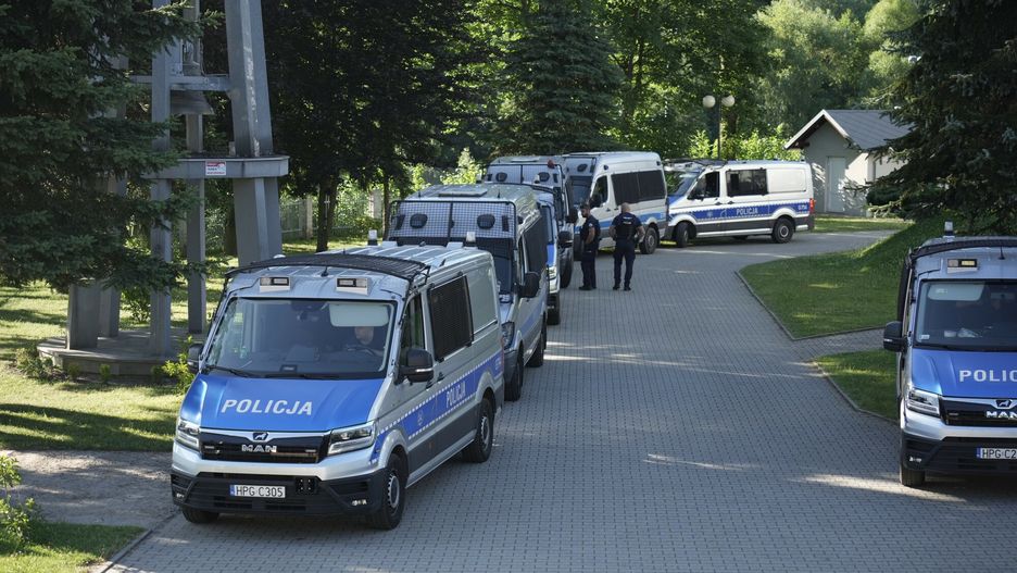 Policja podczas obławy
