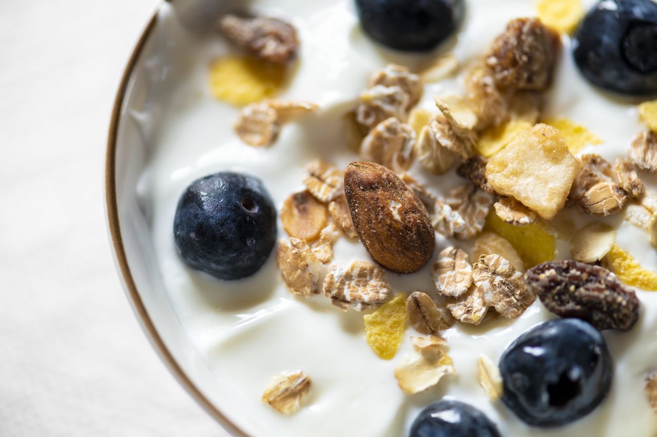 Dr. Rajans Frühstücks-Trick: Joghurt und Beeren für die Gesundheit