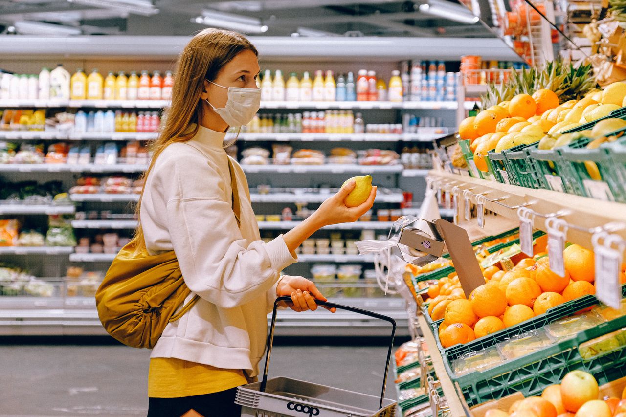 Cała Polska żółtą strefą. Co zmieni się w handlu?