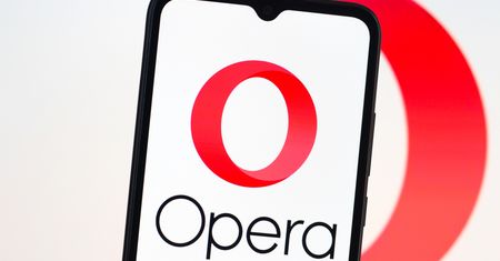 Opera ma dość promowania Edge'a. Składa skargę na Microsoft