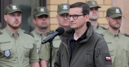 Strażnicy wycofują podania o odejście ze służby. Oto powód