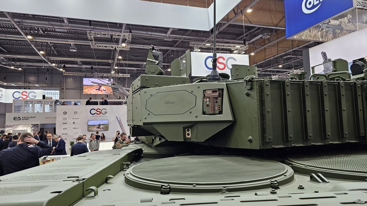 Czołg Leopard 2A8 na wystawie IDET 2023.