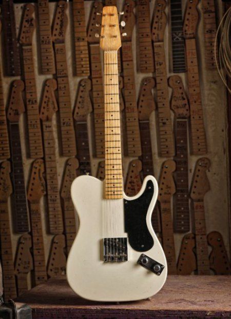 10 najdroższych gitar na świecie 15