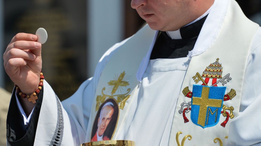 Kardynał Nycz odwołał dyspensę