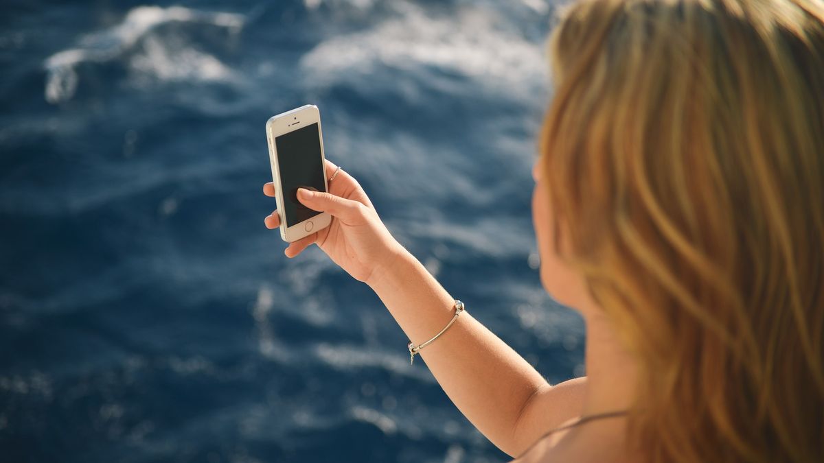 Mężczyzna trafi za kratki za publikacje nagich zdjęć byłej dziewczyny [fot. Pixabay]