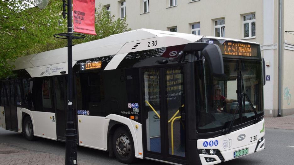 Jest darmowy dojazd na Dni Zduńskiej Woli 2025 miejskimi autobusami