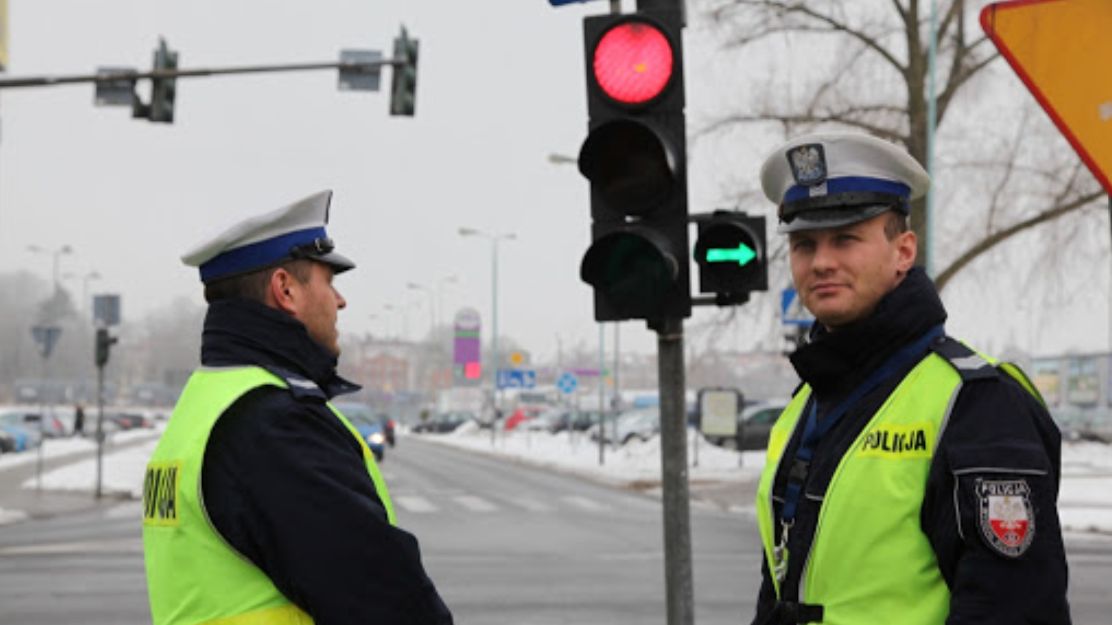 Zielona strzałka umożliwia warunkowy skręt 