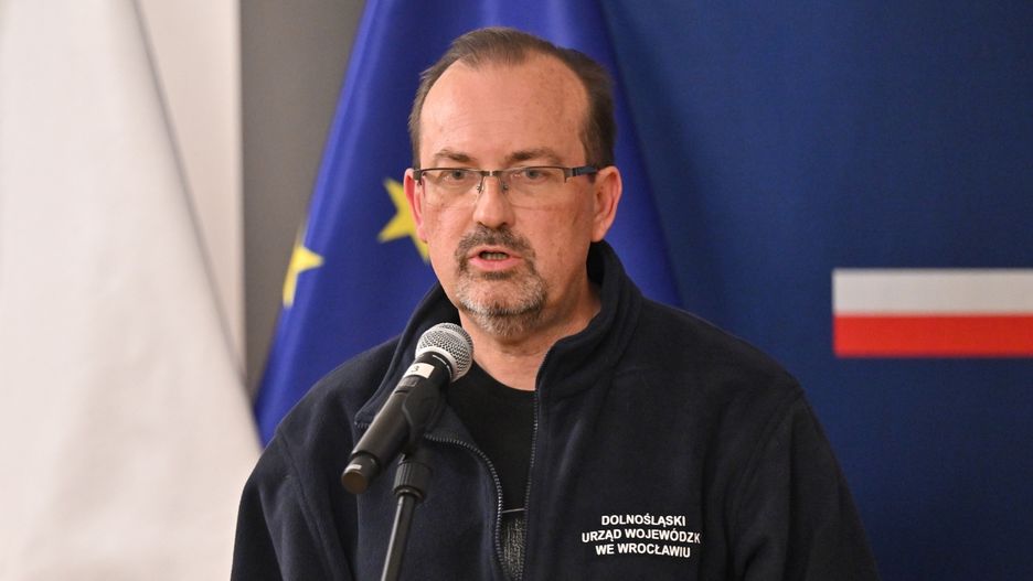 Maciej Awi�e�
Maciej Kulczy�ski
briefing, deszcz, ni� genue�ski, odprawa, powodziowa, stan alarmowy, ulewa, zalania