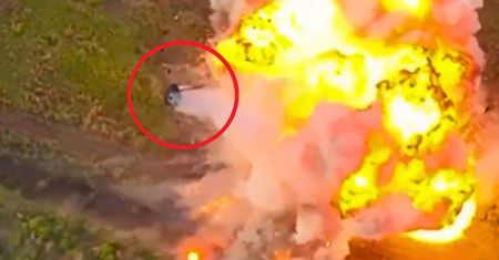 BMP-3 rozerwany na kawałki. Wieża wystrzeliła w powietrze