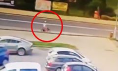 Poszedł z tatą na rower, nagle zniknął. 7-latek odjechał obejrzeć auta