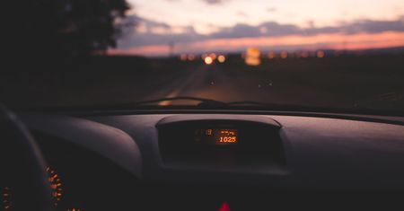 Tyle aut w Polsce ma cofnięte liczniki. Liczby z raportu aż zaskakują