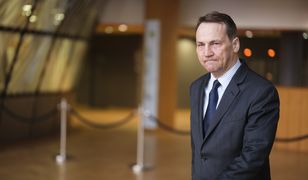 Emocje na uczelni. Studenci protestują, władze zamykają bramę