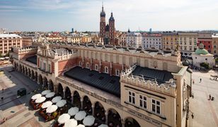 "Niepolskie pamiątki" będą zakazane. Wynajmują lokal w Sukiennicach