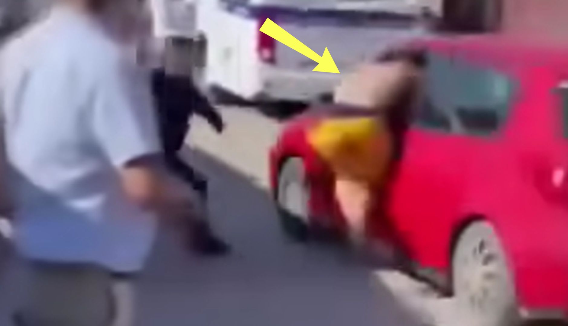 Nagranie sprzed tragedii. Polak rzucił się na czerwone auto