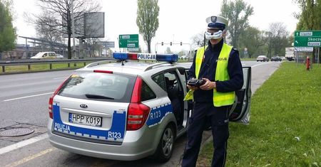 Policja wykorzysta drony do walki z piratami drogowymi