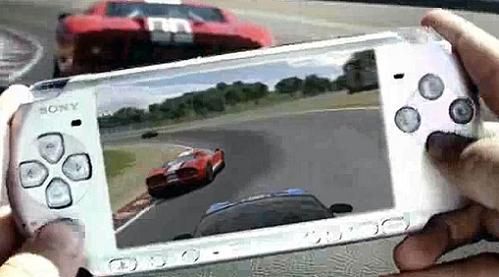 Corvette ZR1 vs. Gran Turismo na PSP