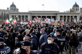 Covid-19. Wielki protest w Austrii. "Nie dla szczepień" i "dość tego"!