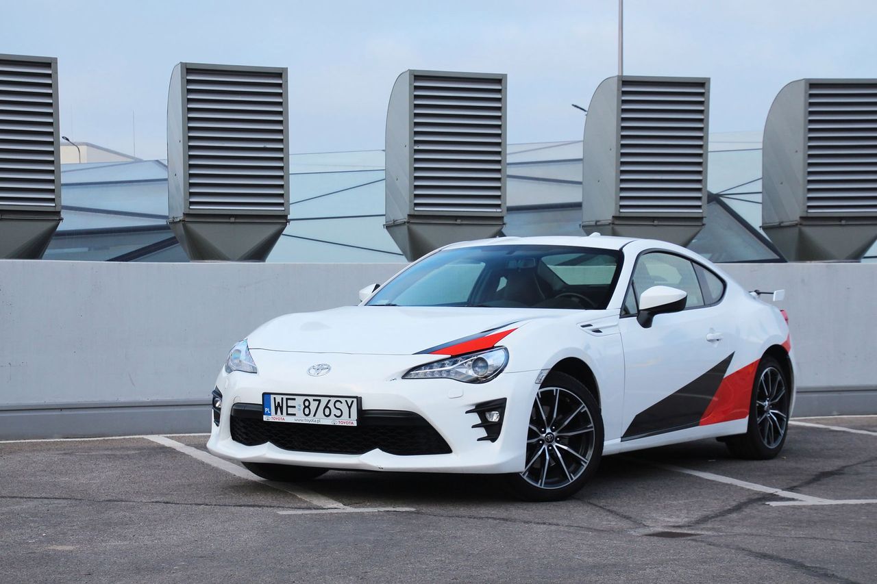 Nie płaczcie za następcą Toyoty GT86. W przeciwieństwie do BRZ trafi do Europy