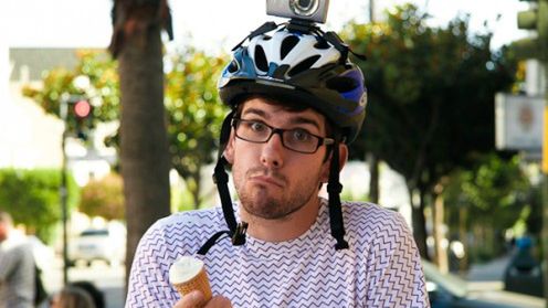 Nie stawaj na głowie, żeby robić zdjęcia. Postaw aparat. 1