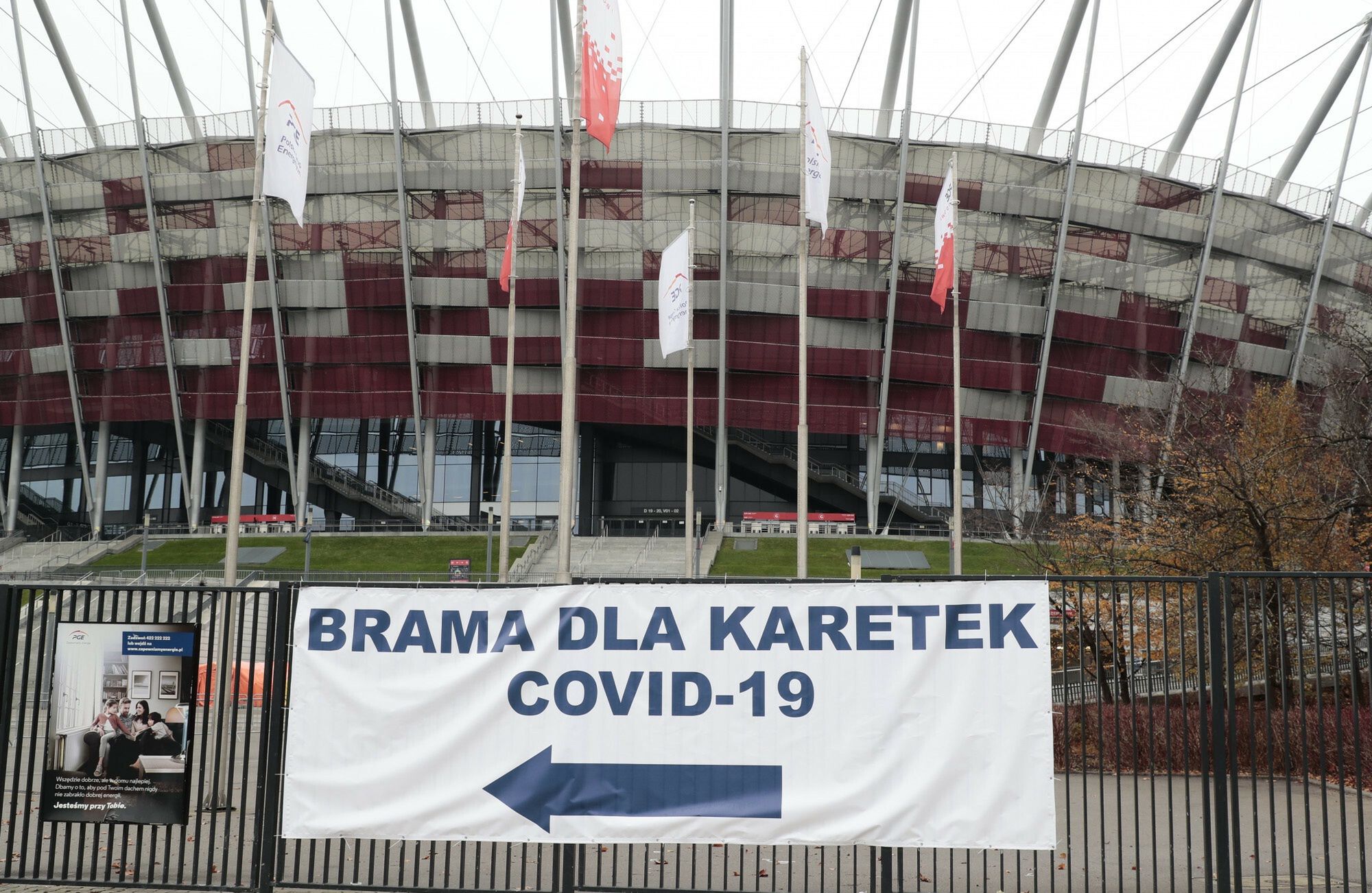 Szpital na Stadionie Narodowym jeszcze nie działa.  Nie ma odważnych żeby popsuć mecz Polska-Węgry