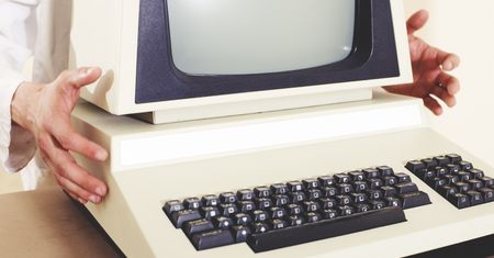 Miliony korzystają z przestarzałego sprzętu i oprogramowania. Avast unaocznia problem