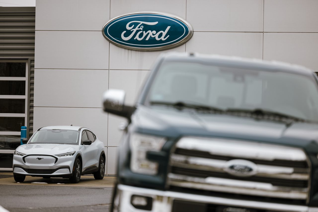 Ford wycofał się z pomysłu agencyjnego modelu sprzedaży