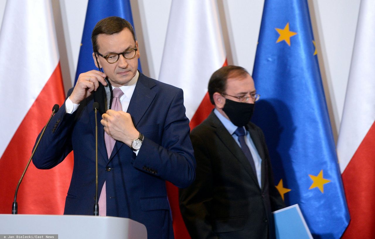 Sylwester 2020. Jakie obostrzenia? Premier Mateusz Morawiecki i szef MSWiA Mariusz Kamiński