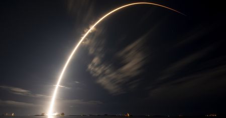 Satelity Starlink nad Polską. Dobre warunki do obserwacji