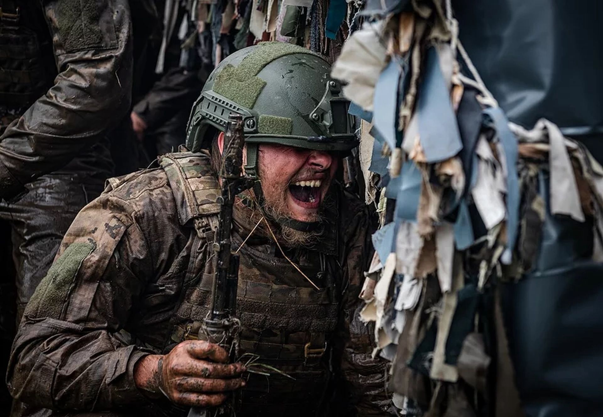 Niedozbrojeni, za mało liczni. Ukraina krok po kroku musi 