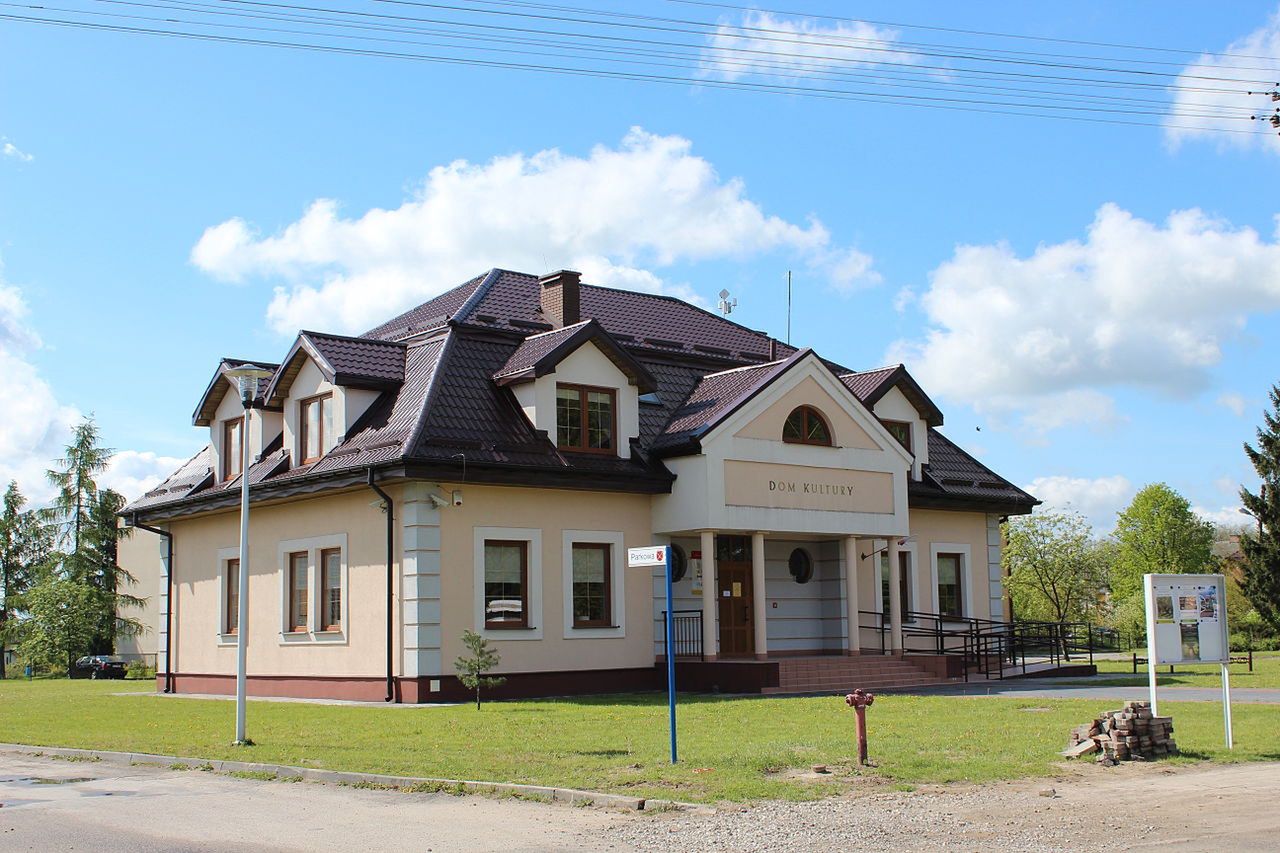 Dom kultury w Cycowie
