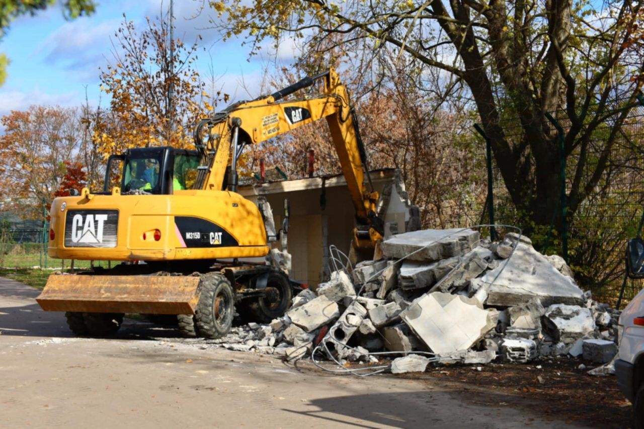 Lublin: Rozpoczyna się modernizacja stadionu żużlowego przy Al. Zygmuntowskich. Trwają prace rozbiórkowe