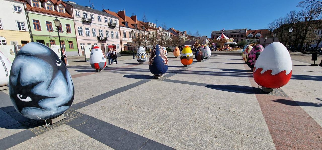 Festiwal Pisanek w Płocku 2026. Gigantyczne pisanki, karuzele i wielkanocna atmosfera na Starym Rynku!