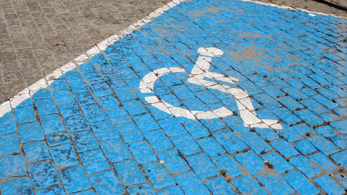 Straż Miejska przegrała w sądzie. Kierowca mercedesa triumfuje