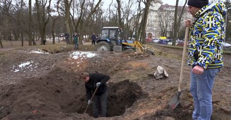 Ukraina. Walka z czasem lwowskich ochotników. Przygotowania na nadejście rosyjskiej armii