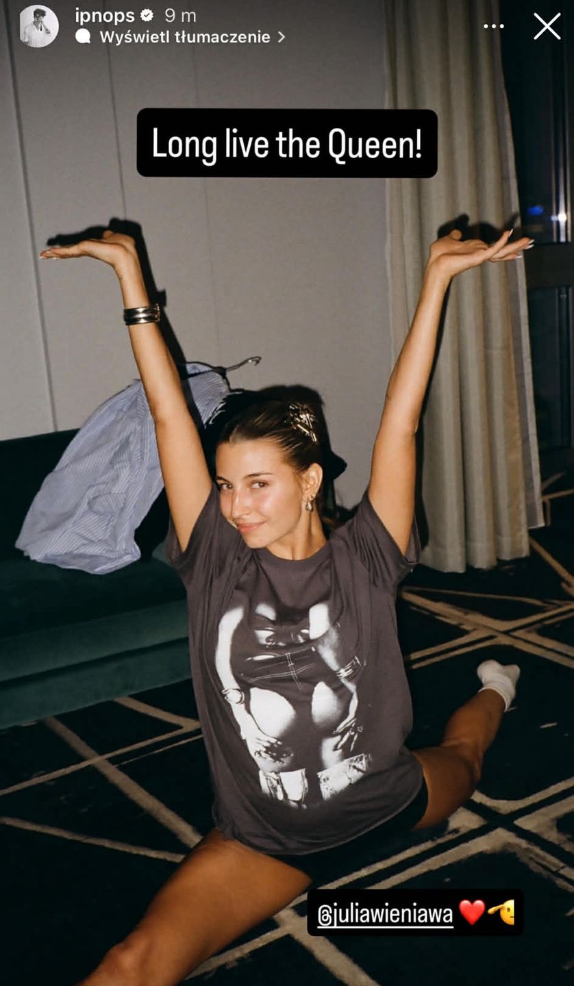 Kuba Karaś składa życzenia Julii Wieniawie