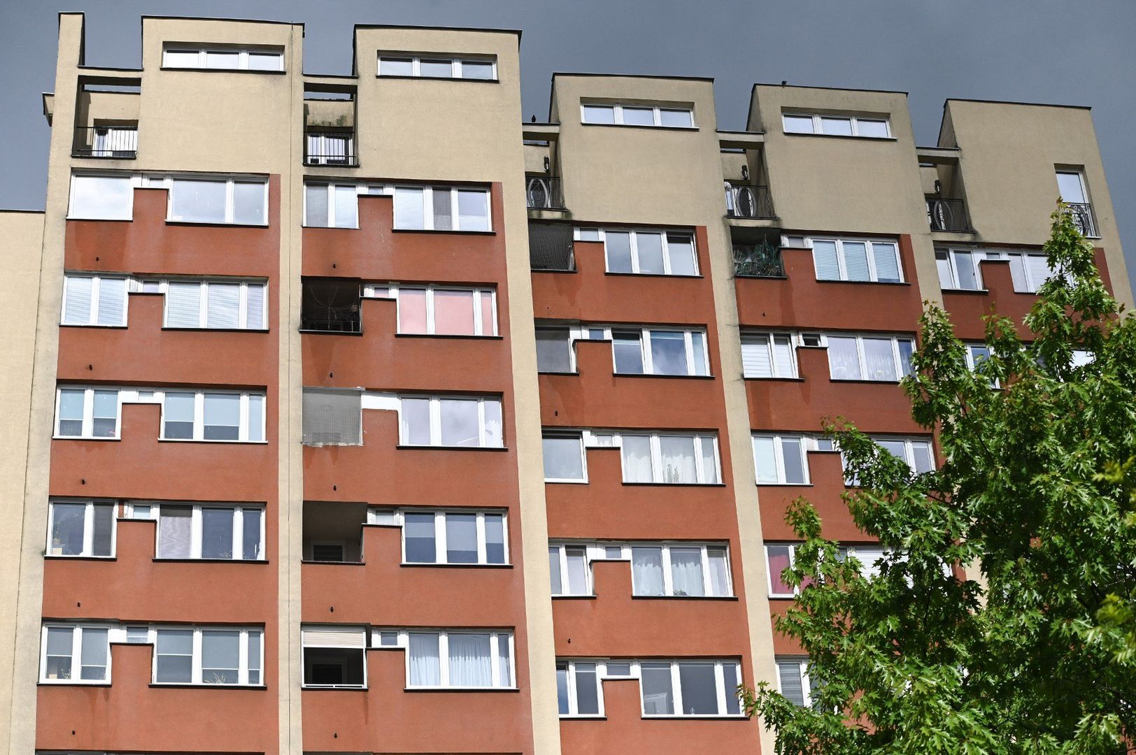 Budynek powstał z myślą o samotnych pracownikach Politechniki Warszawskiej.