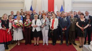 Uroczystość w Podkarpackim Urzędzie Wojewódzkim w Rzeszowie. Wręczono odznaczenia dla zasłużonych mieszkańców [ZDJĘCIA]