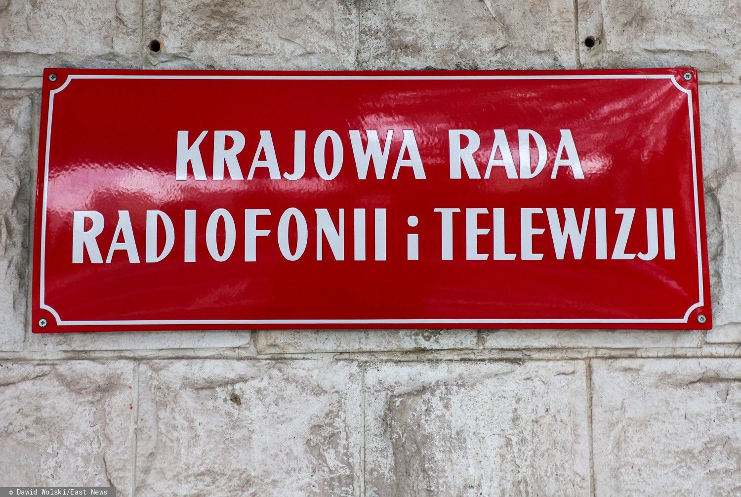 KRRiT interweniuje w sprawie stacji TVP Polonia