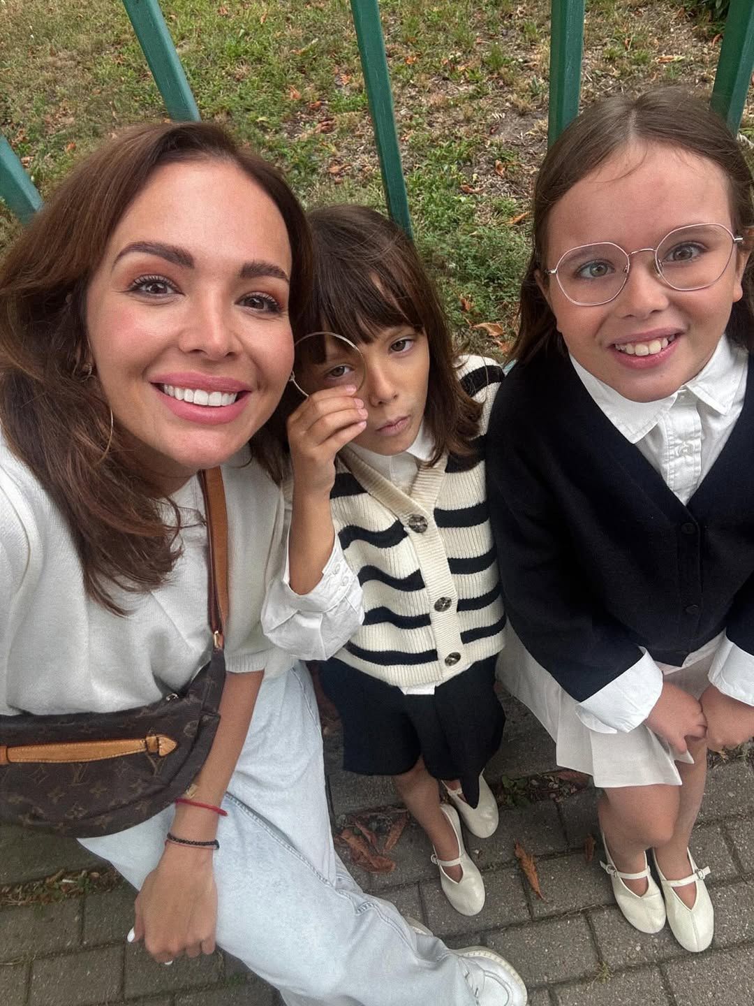 Anna Wendzikowska z córkami