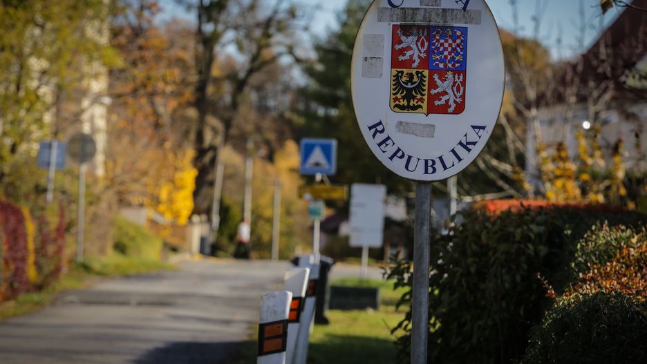 polsko czeskie przejscie graniczne w Skrbensku
03.11.2021 Skrbensko , polsko czeskie przejscie graniczne Skrbensko - Petrovice u Karvine .
Fot. Dominik Gajda /  Agencja Wyborcza.pl
Fot. Dominik Gajda /  Agencja Wyborcza.pl
przejscie graniczne, granica, granica panstwa, polska, czechy, Petrovice, Skrbensko
