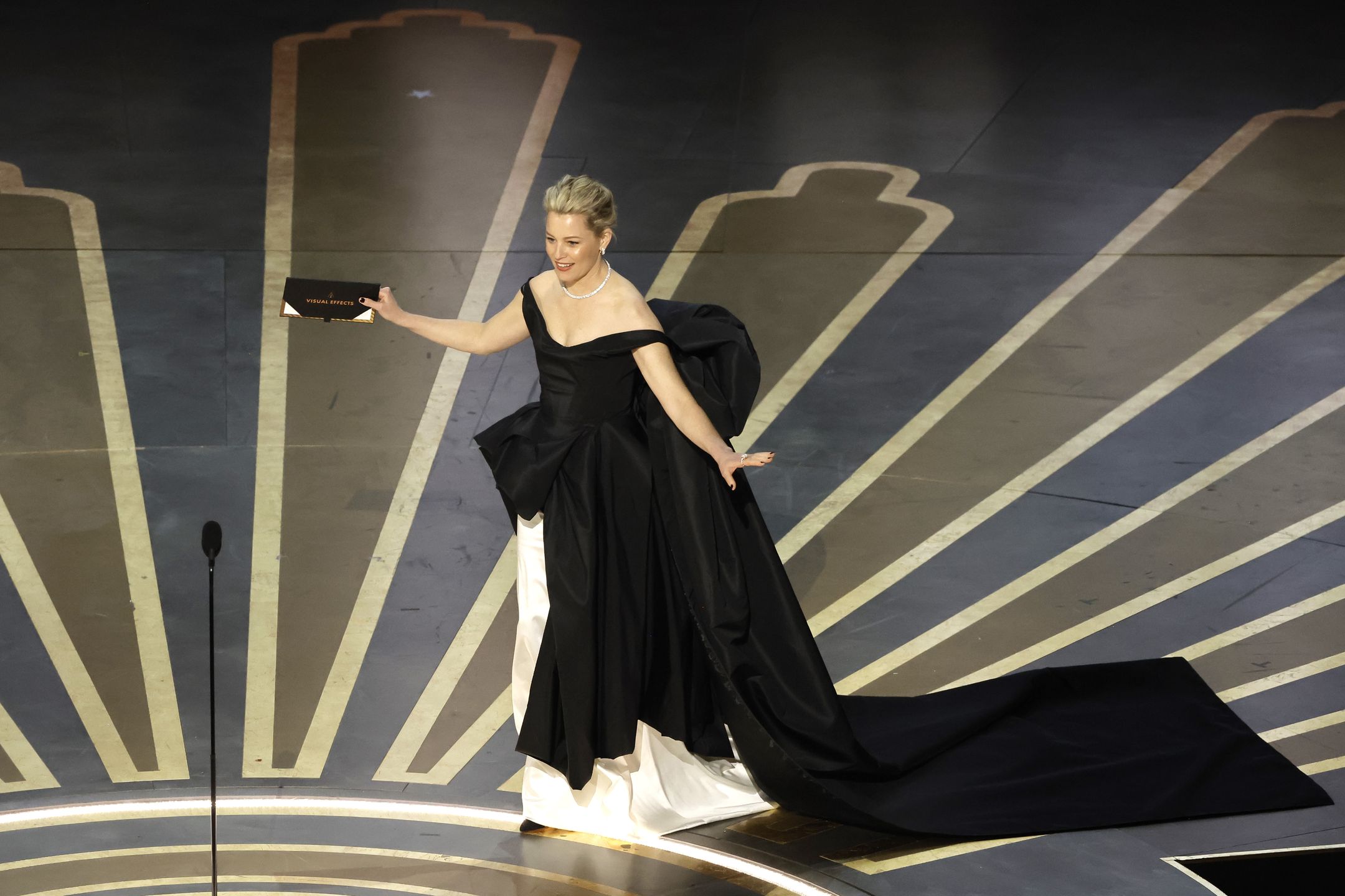 Elizabeth Banks na tegorocznym rozdaniu Oscarów