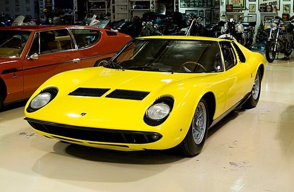 Lamborghini Miura P400, fot. jaylenosgarage.com
