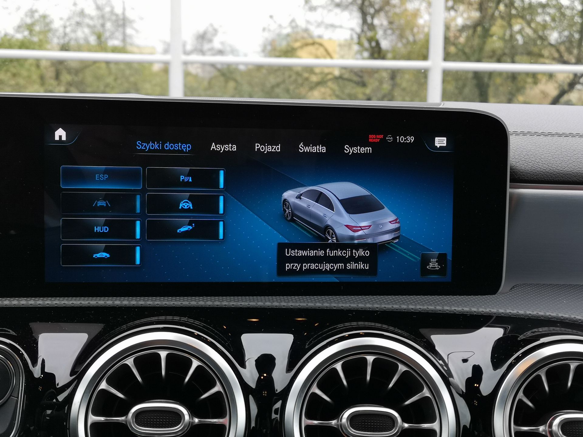 Mercedes CLA: System MBUX, wirtualny kokpit i audio Burmester 12