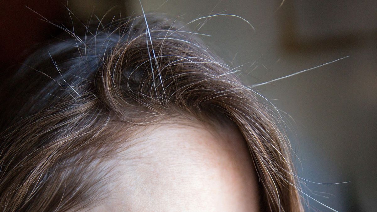 Jak opóźnić siwienie włosów? 