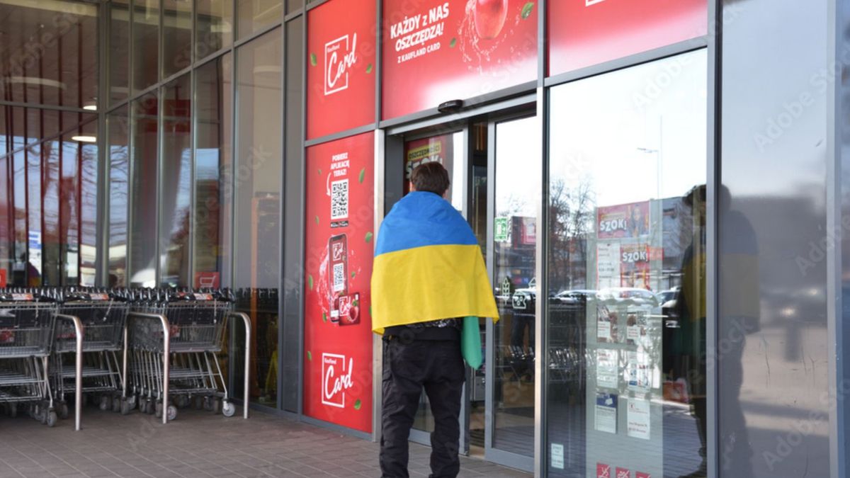 zdjęcie ilustracyjne/ zbiórki pod marketami w Bydgoszczy są w pełni legalne 