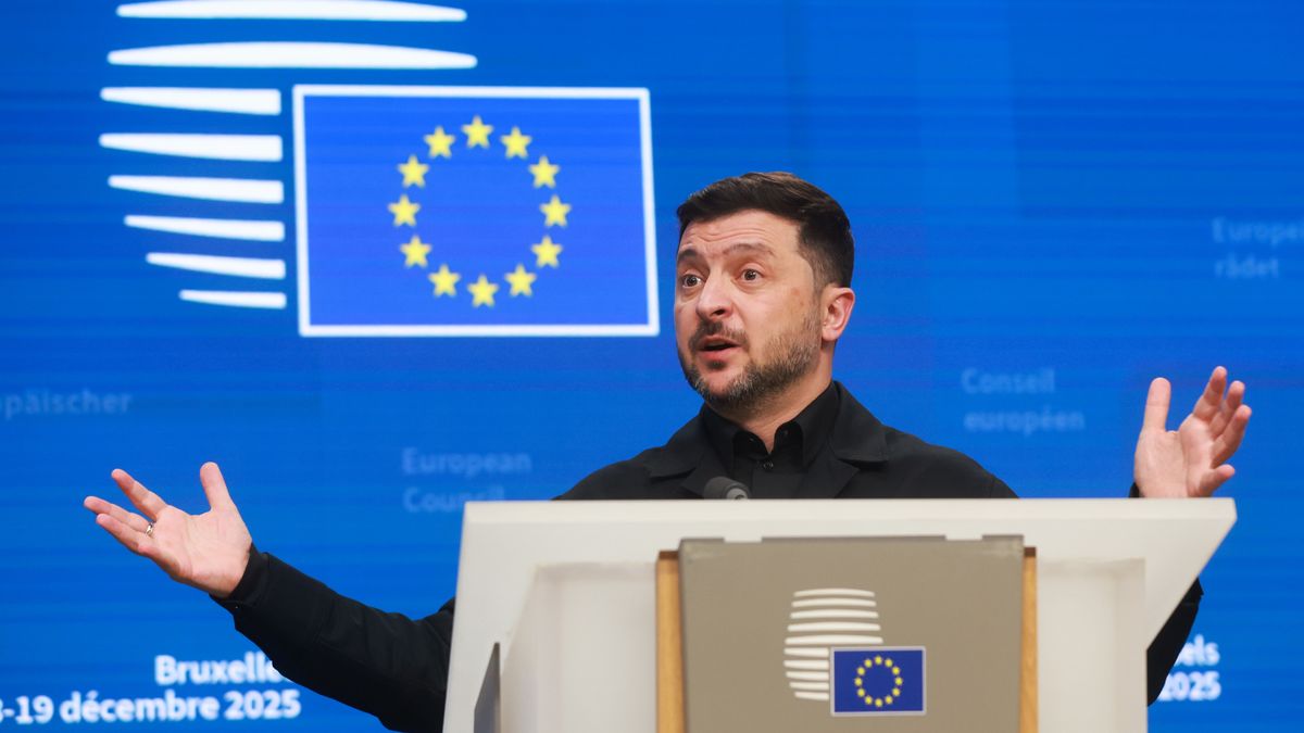 Ukrainian President Volodymyr Zelensky gives a press conference during the EU Council Summit in Brussels, Belgium, 18 December 2025. EU leaders are meeting to discuss the latest developments in Ukraine, the EU's next multiannual financial framework, the EU enlargement process, and the geoeconomic situation in the European Union. EPA/OLIVIER HOSLET Dostawca: PAP/EPA.